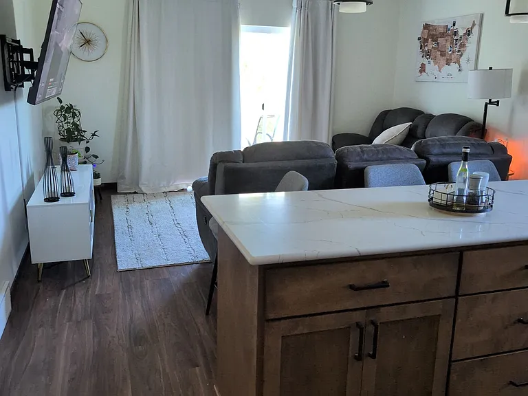 594 Millbrook Dr — Photo 1
