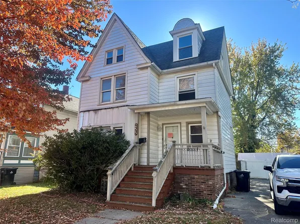 255 Poplar St, Wyandotte, MI 48192