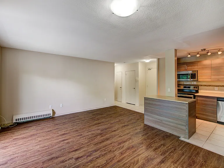 31 Park Blvd — Photo 11