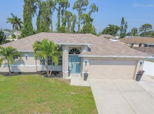 17409 Kentucky Rd, Fort Myers, FL 33967
