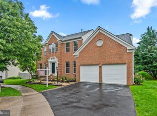 3 Tall Cedar Ct, Germantown, MD 20876