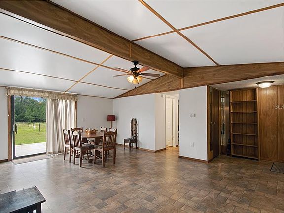 4th image of 12320 Countryland Dr