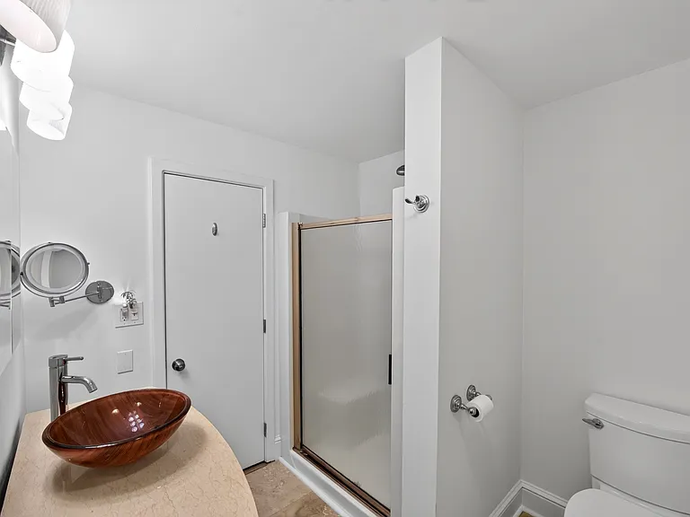 745 Sagamore Dr — Photo 16