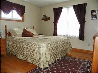 1st image of 21 Willow Ave