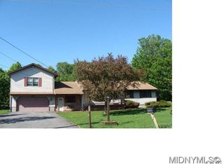 9701 Toby Rd, Marcy, NY 13403