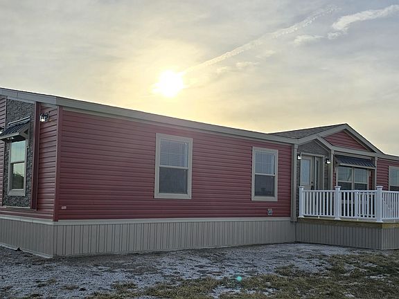 Exterior Image-1-Adventure Homes Meadows of Perrysburg