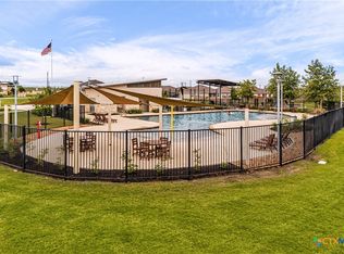 204 Yucca Dr, Seguin, TX 78155