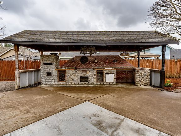 3rd image of 4667 Hailey Ct