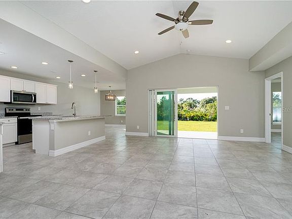 5th image of 154 Linda Lee Dr