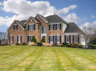 17 Halls Mill Rd, Asbury, NJ 08802