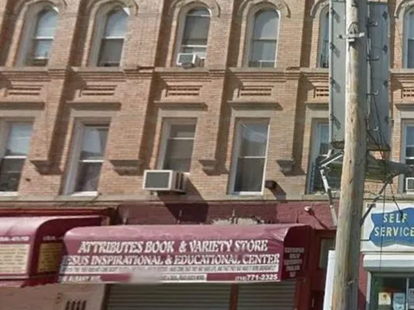 300 Albany Ave, Brooklyn, NY 11213
