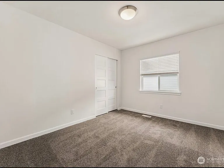 9960 Merrick St SE — Photo 21