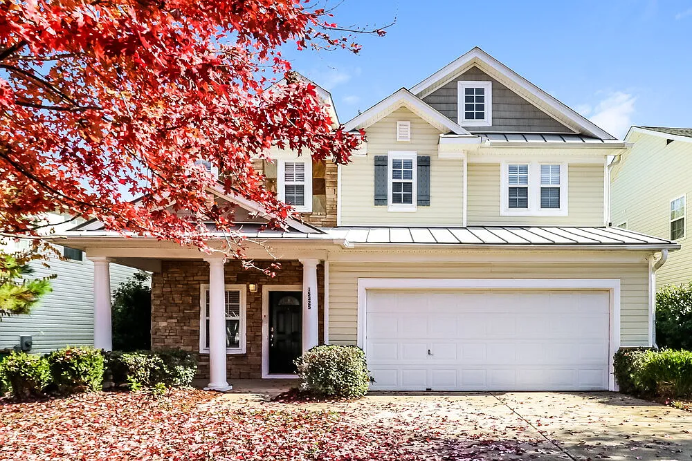 3 bed, 2.5 bath, 2253 sqft, $3,430 — Photo 1