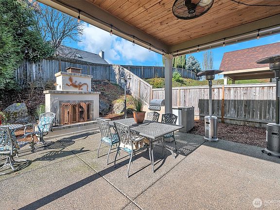 2nd image of 12018 NE 45th Avenue