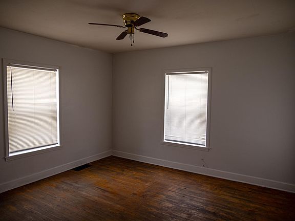 5th image of 1627 N Tibbs Ave