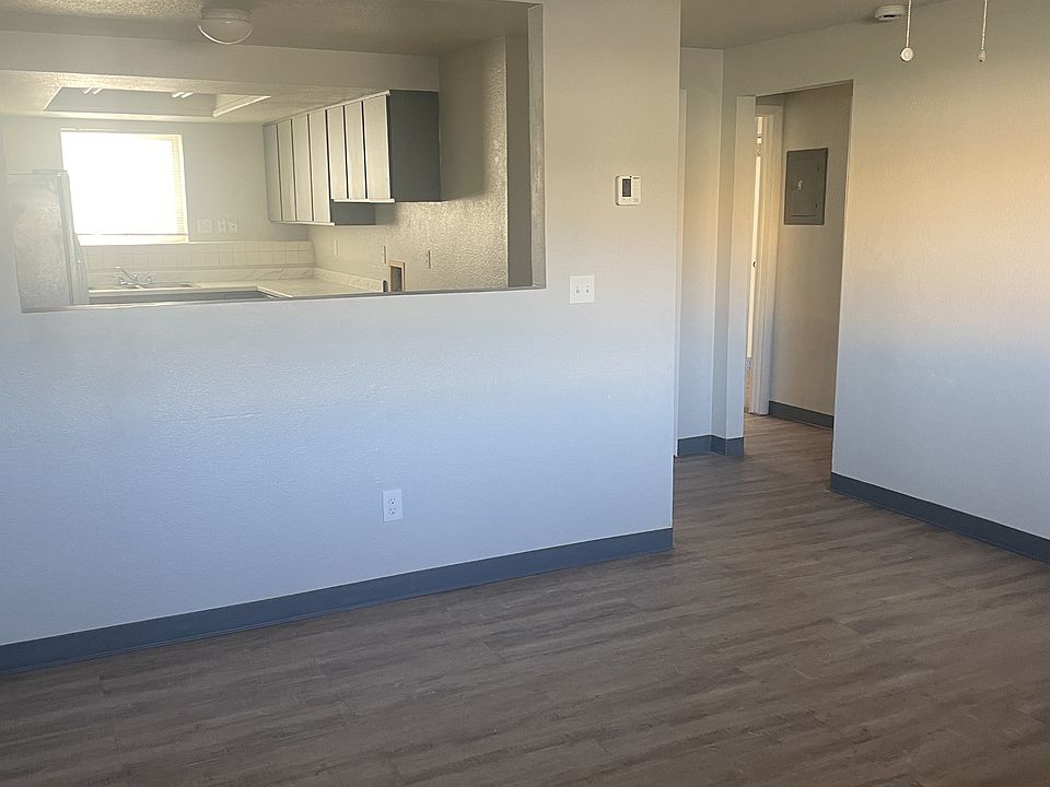 Godina Real Estate LLC SE 6th Ave, 4Plexes 677 677 SE 6th Ave