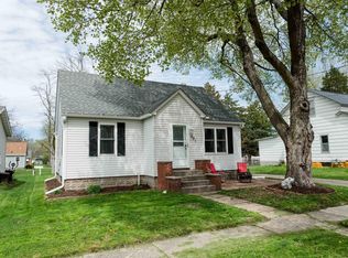 521 8th Ave SE, Waseca, MN 56093