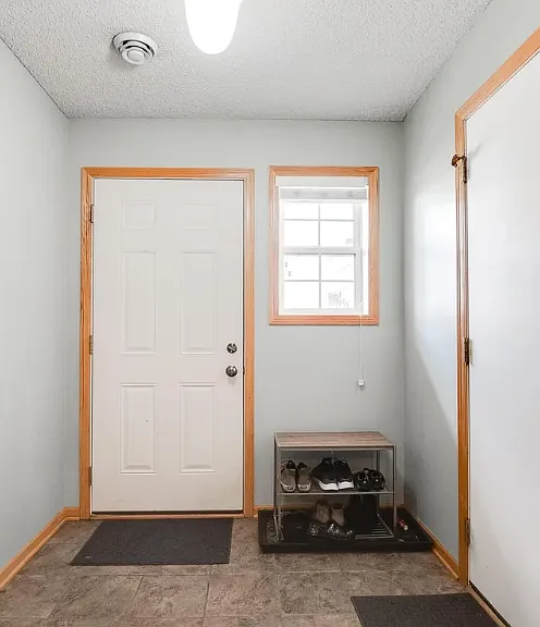 6787 Pine Crest Trl S — Photo 3
