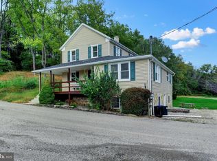 3449 Brenneman Rd, Glen Rock, PA 17327
