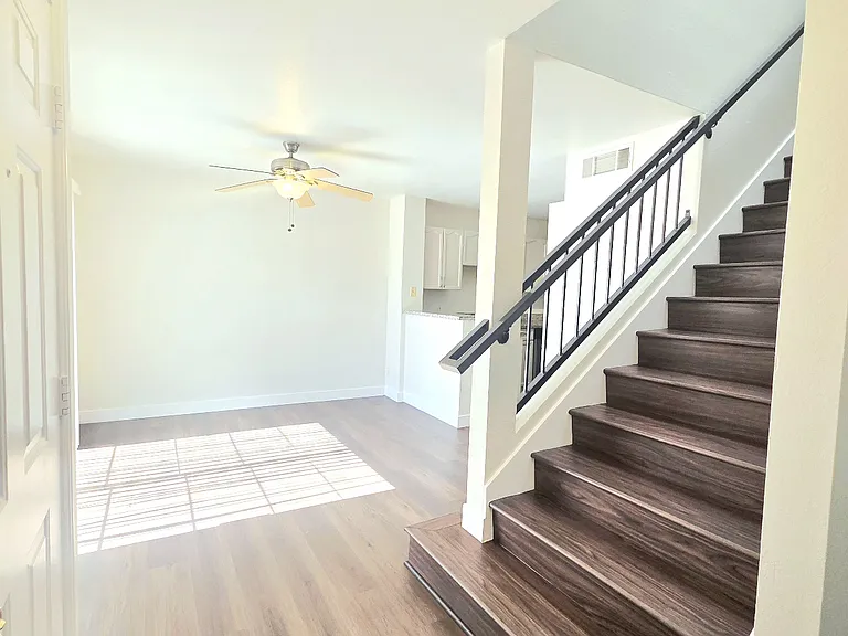 7604 Connemara Ave — Photo 4