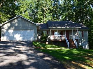 137 Bent Twig Dr, Cornelia, GA 30531