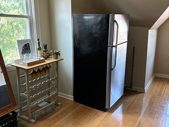 2nd image of 434 S Aiken Ave Floor 3