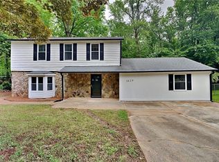 5429 Martins Crossing Rd, Stone Mountain, GA 30088