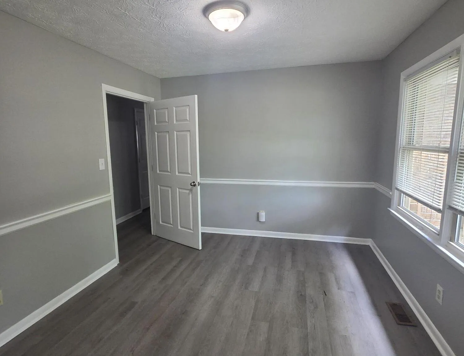 3 bed, 2.0 bath, 1636 sqft, $1,995 — Photo 4