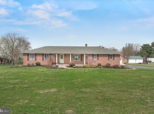 54 Dove Ln, Falling Waters, WV 25419
