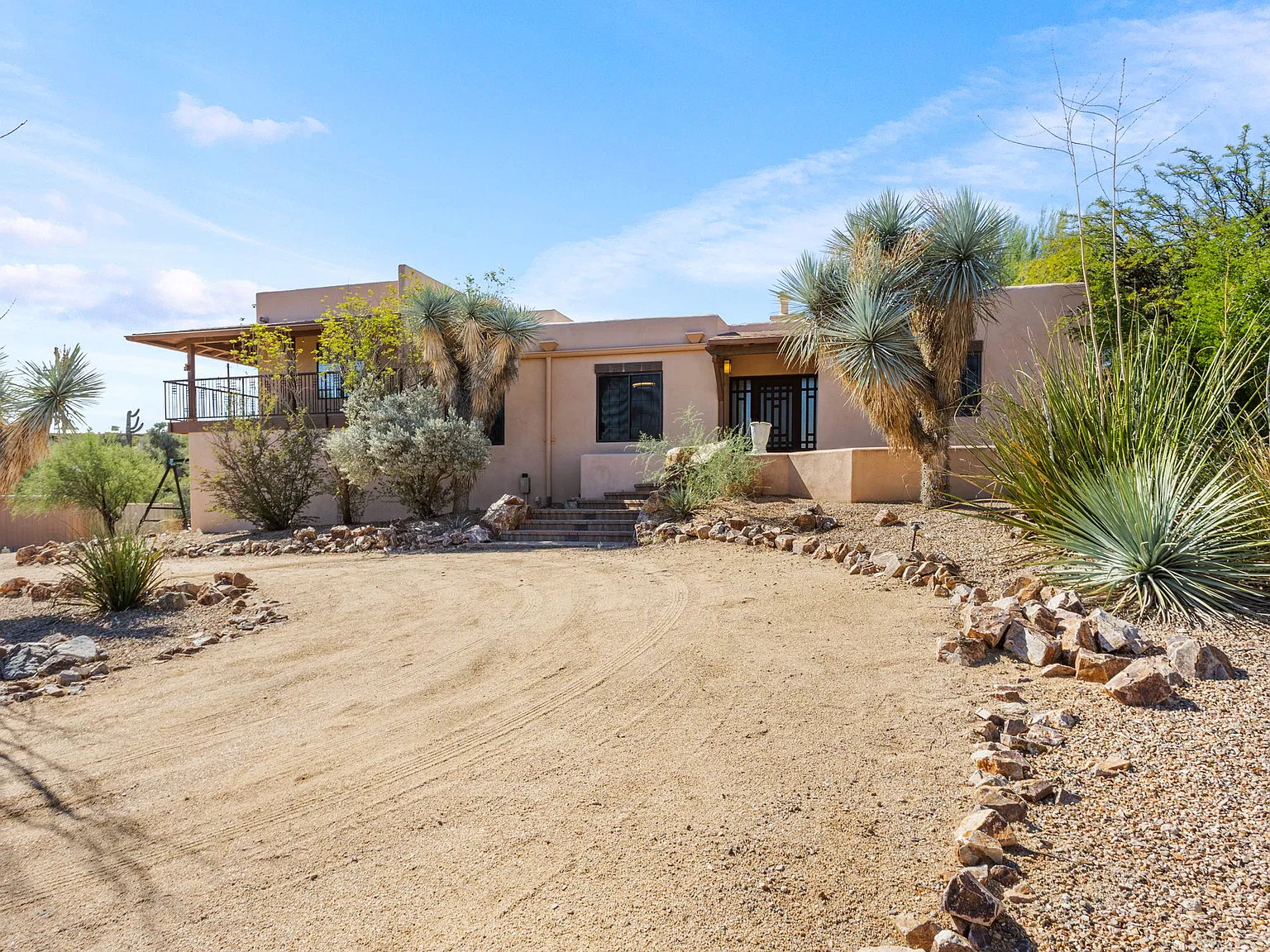 3 bed, 1999 sqft, $2,695 — Photo 3