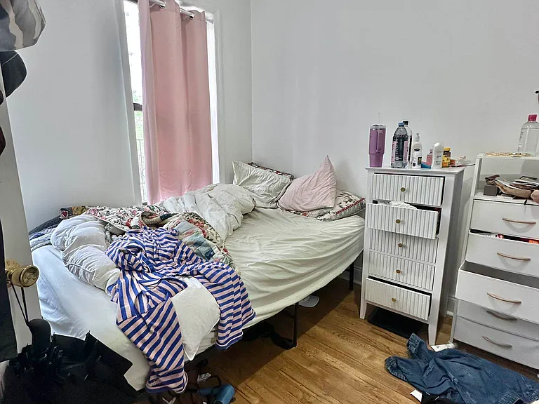 512 E 80th St #17 — Photo 5