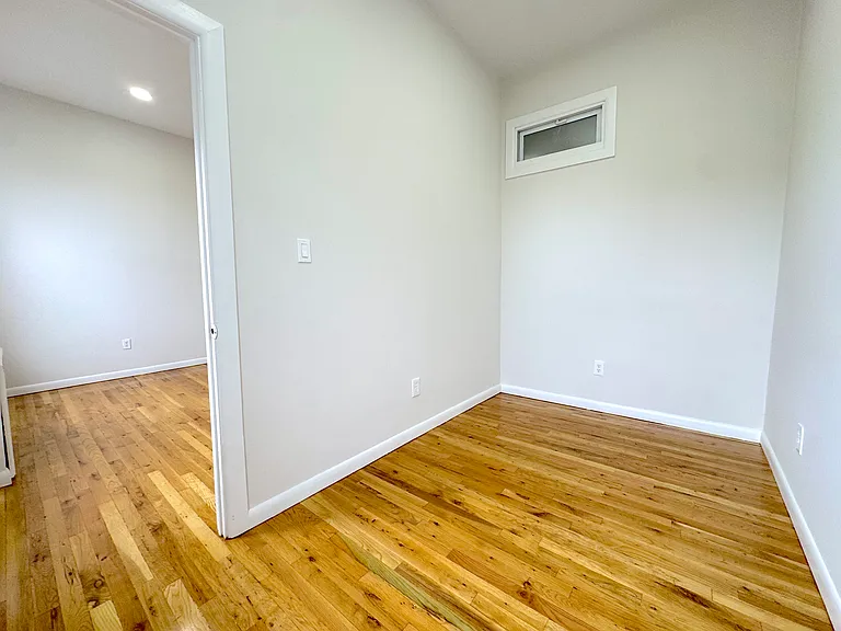 347 Graham Ave #2 — Photo 7