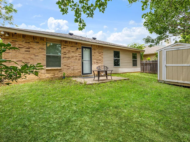 2120 Shawnee Trl — Photo 17