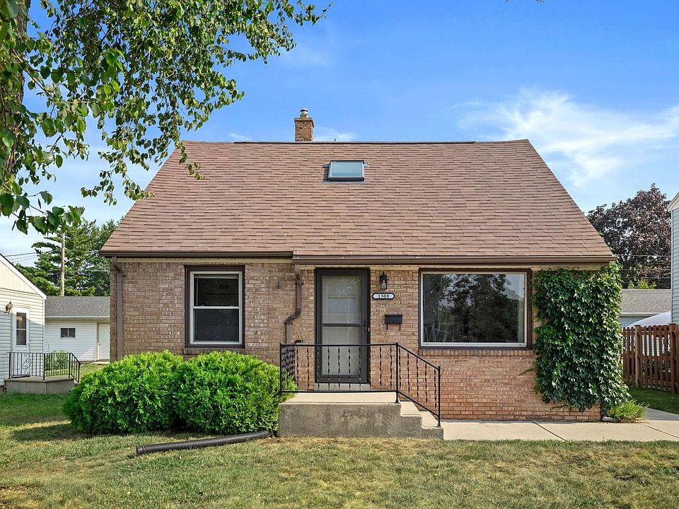 1st image of 1308 Mackinac AVENUE