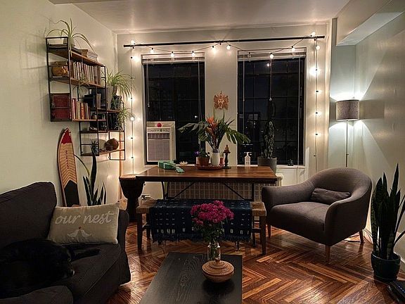 3rd image of 320 E 42nd St APT 2317
