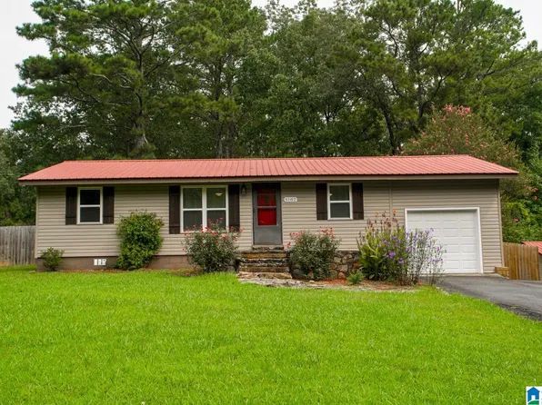 5182 Morris St, Hokes Bluff, AL 35903