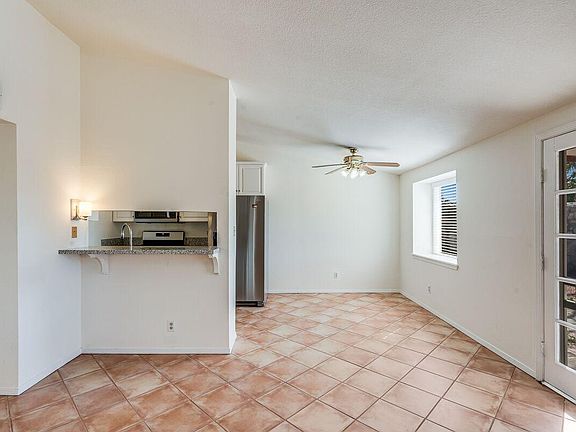 5th image of 1429 Cedar Oak Dr
