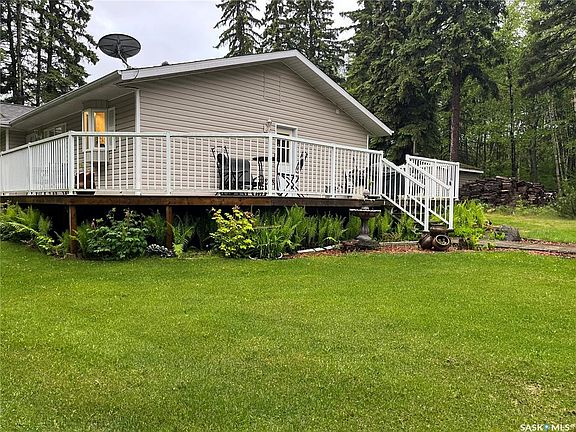 3rd image of 5 Buckingham TRAIL