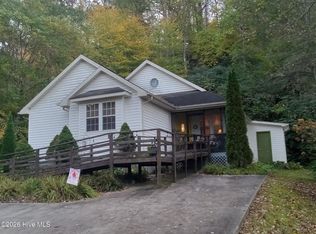 38 Chase Lane, Sylva, NC 28779