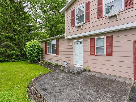 2nd image of 1367 Brookedge Dr
