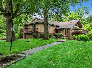 5320 Oak Grove Dr, Long Grove, IL 60047