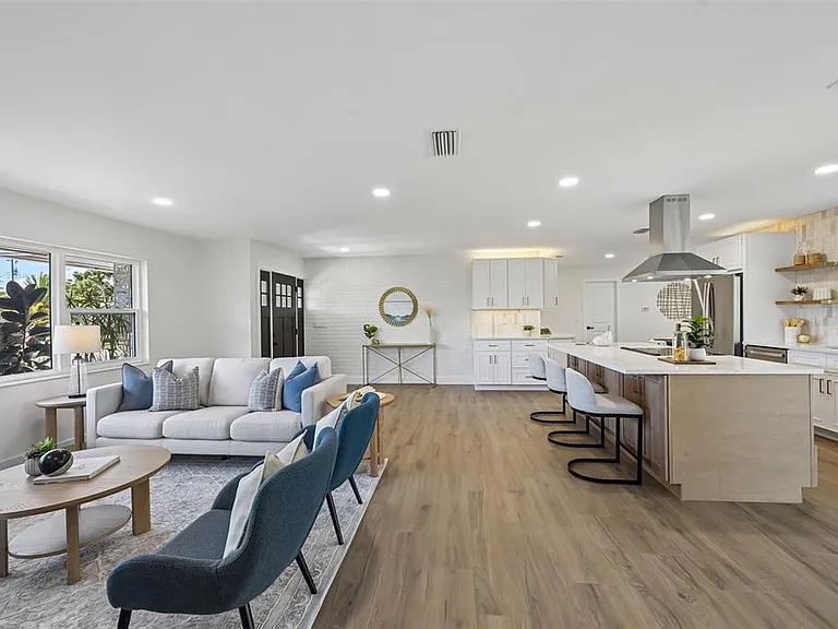6735 Keystone Dr — Photo 8