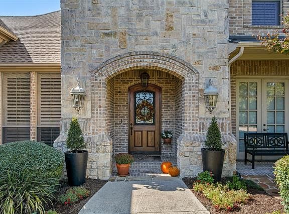 2nd image of 1751 Silverleaf Ct