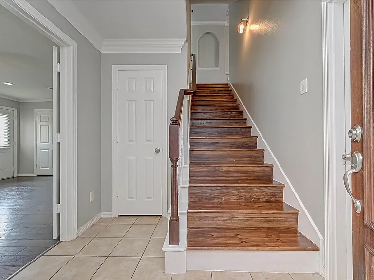 7816 Stoneyway Dr — Photo 7