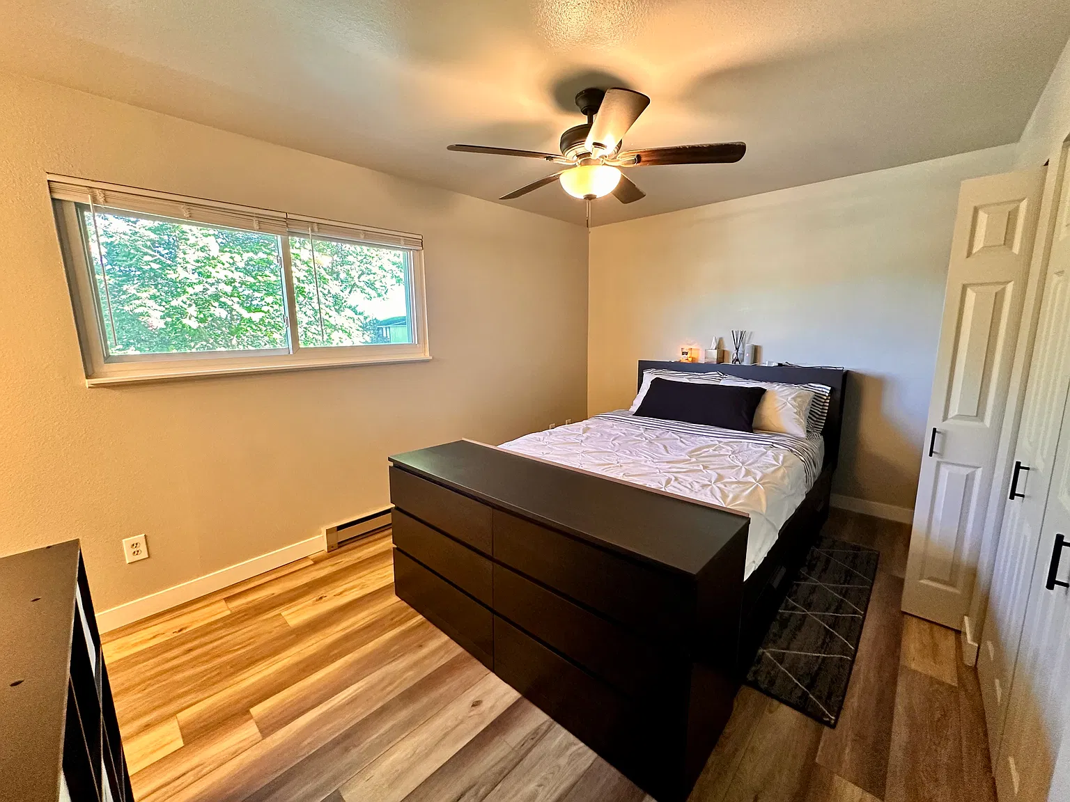 2 bed, 1.5 bath, 918 sqft, $1,750 — Photo 4