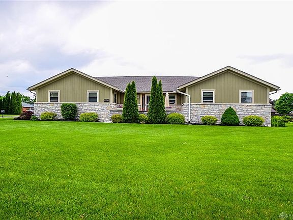 2nd image of 3700 Heathwood Dr