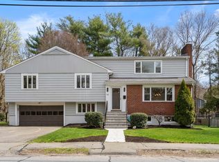 90 Olde Field Rd, Newton, MA 02459