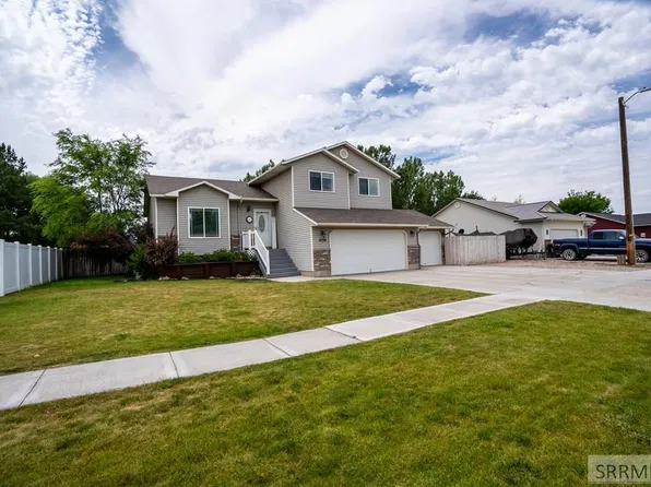 4130 E Forest Glen Dr, Ammon, ID 83406