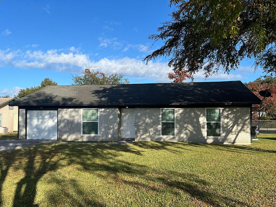 1st image of 412 Fairfield Ct