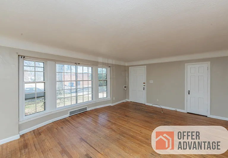 1469 Genesee Rd #1 — Photo 2